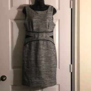 024. Liz Claiborne Textured Pleather-Waist Sheath